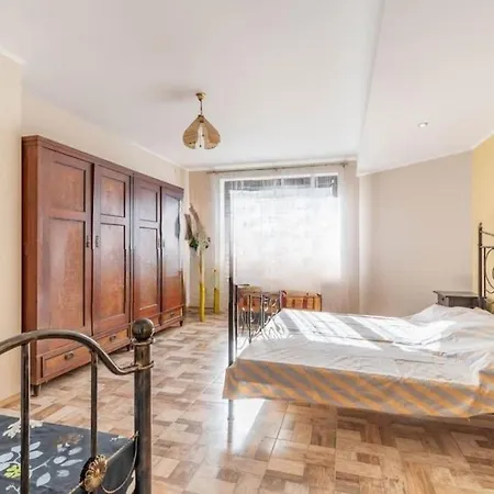 Okouzlujici U Jezera Villa Lhota (Prague-East)